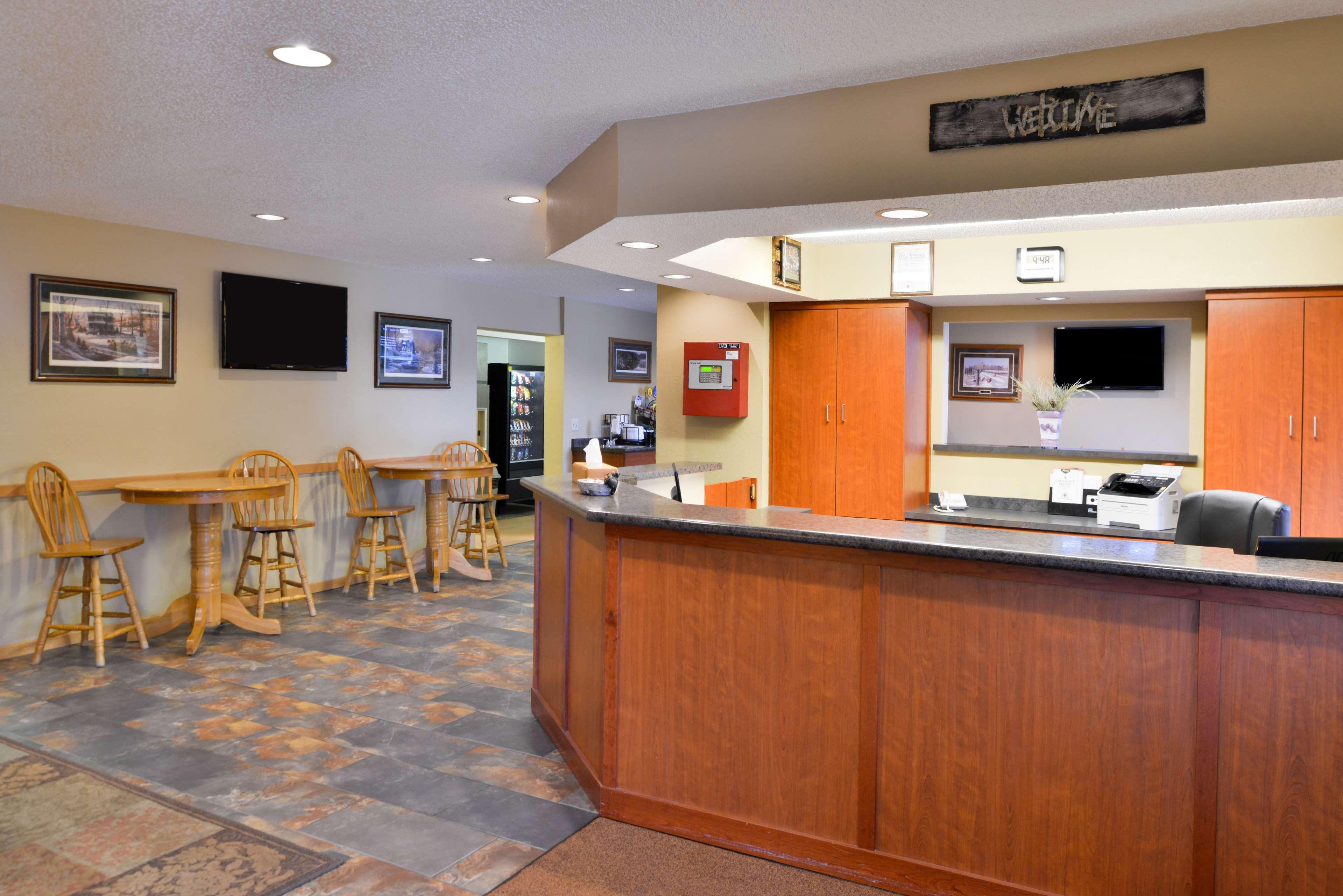 America'S Best Value Inn & Suites International Falls Exterior foto